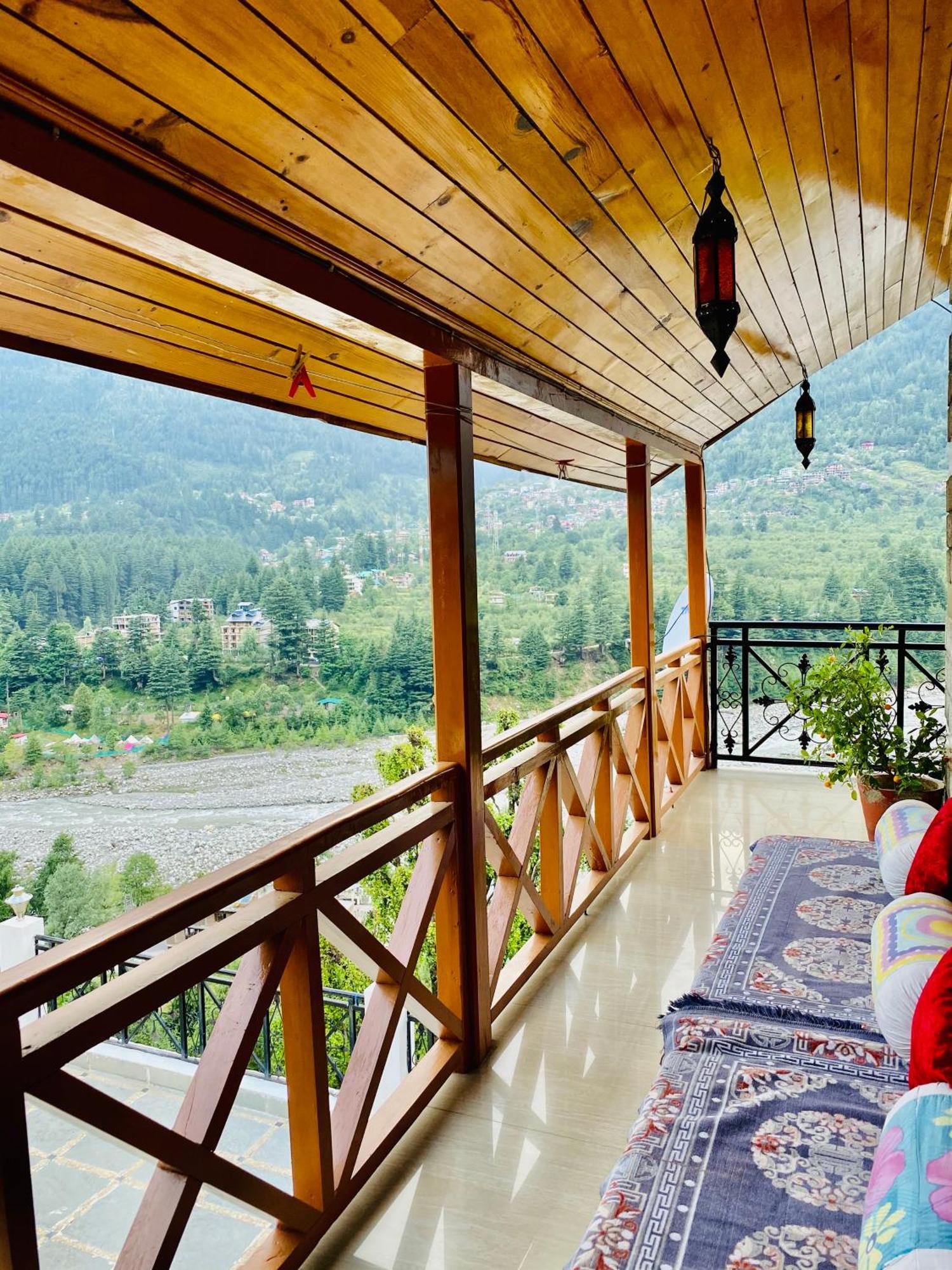 Hotel Hollywood Manali - Scenic River & Mountain View With Premium Rooms Kültér fotó