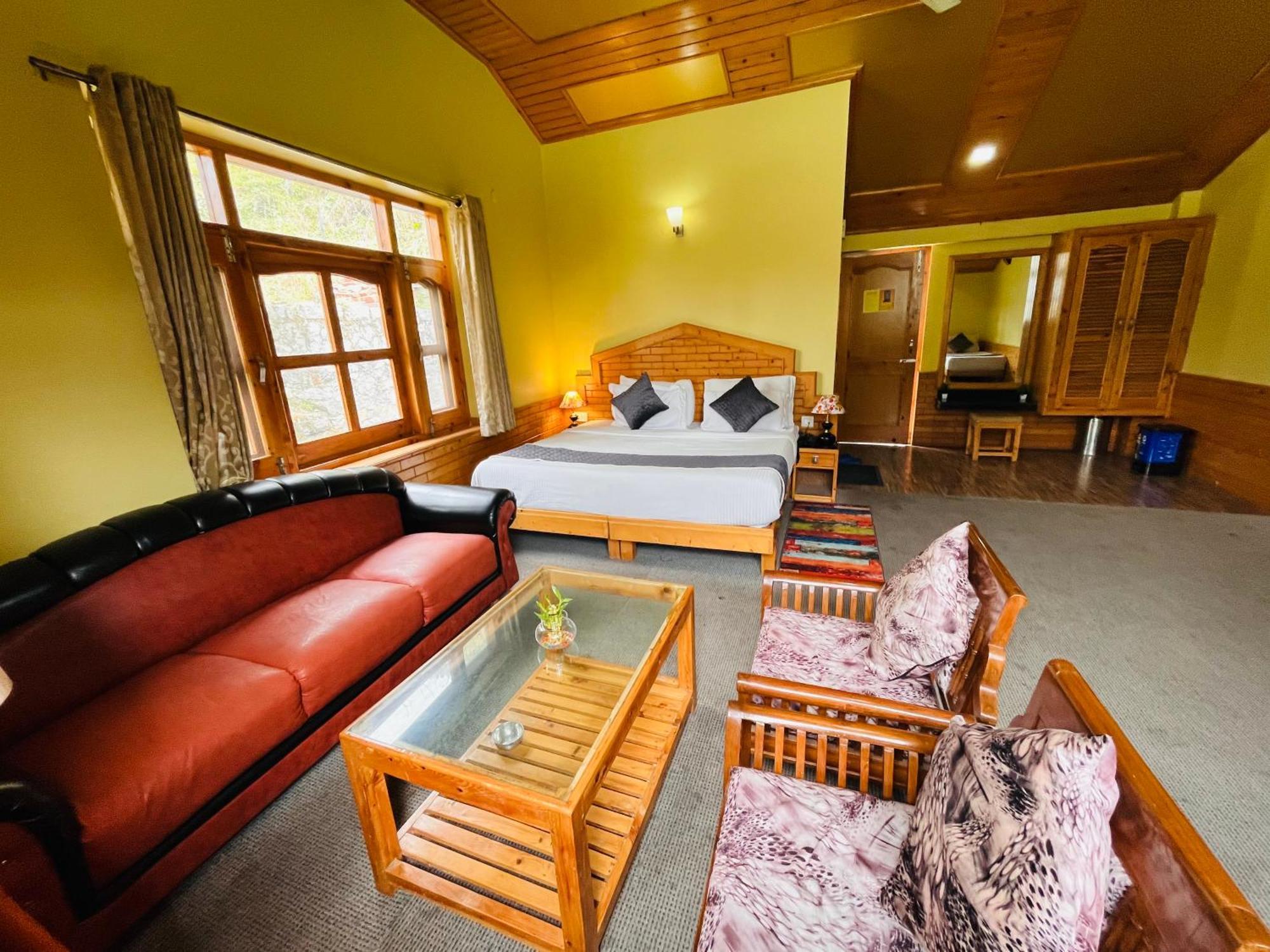 Hotel Hollywood Manali - Scenic River & Mountain View With Premium Rooms Kültér fotó